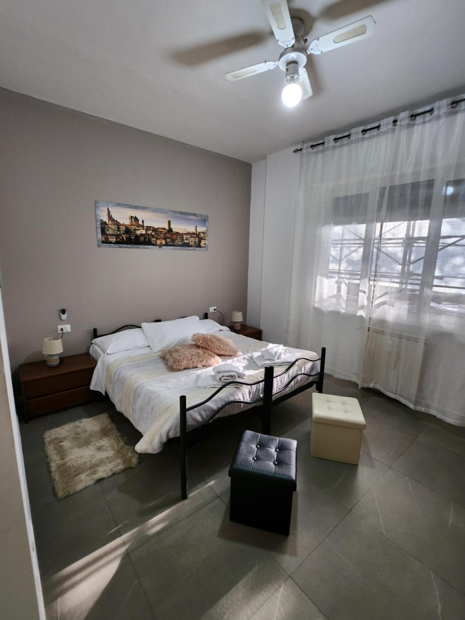 Hb Appartamenti In Centro 베르가모 외부 사진